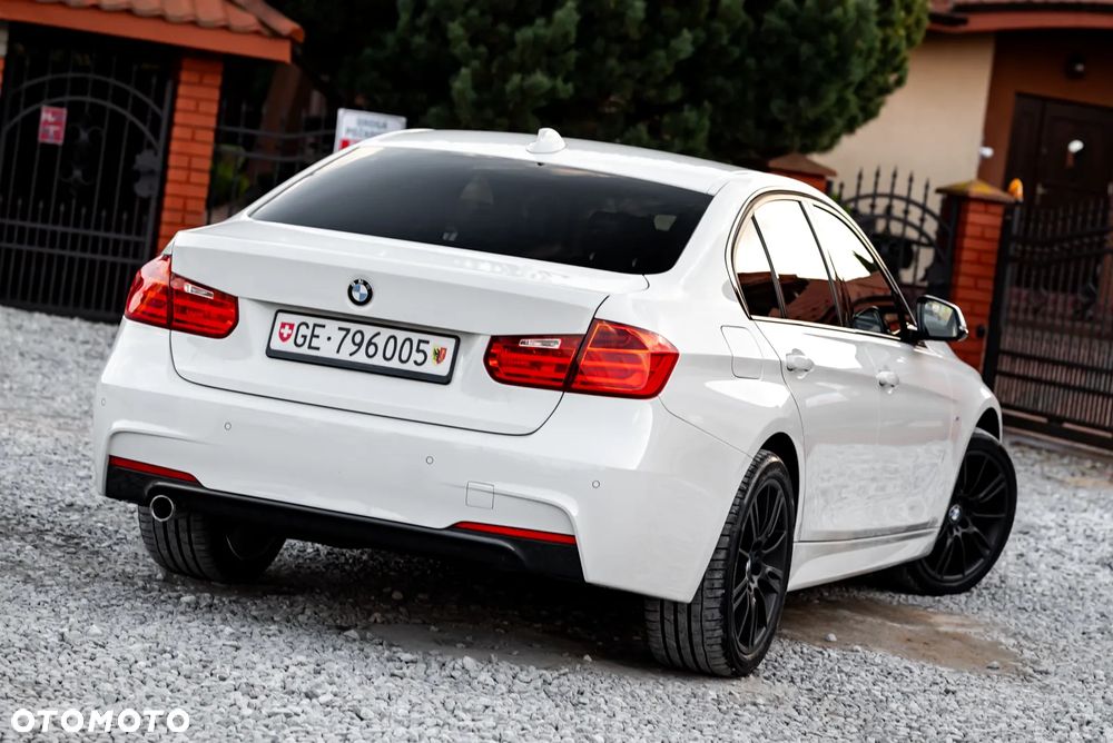 BMW Seria 3 320d xDrive M Sport - 8