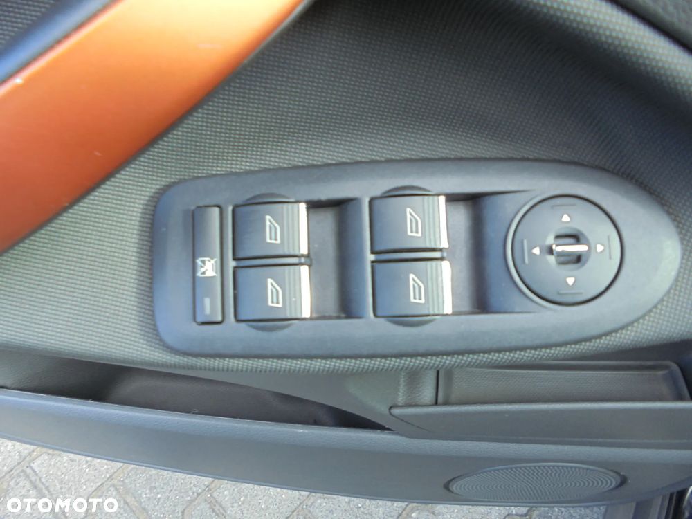 Ford Kuga 2.0 TDCi 2x4 Trend - 8