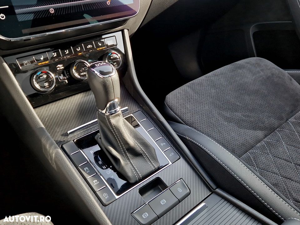 Skoda Superb 2.0 TSI DSG Sportline - 19