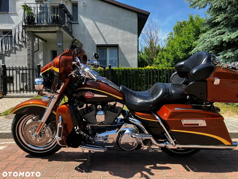 Harley-Davidson FLHTCU Ultra - 6