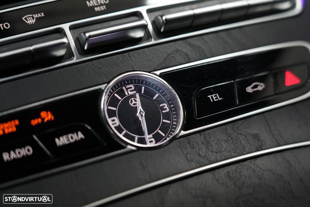 Mercedes-Benz E 300 de Avantgarde - 16