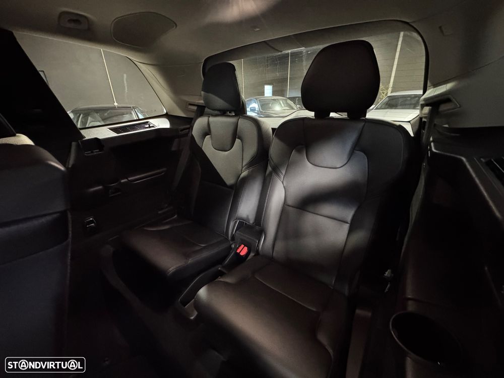 Volvo XC 90 2.0 D4 Momentum - 27