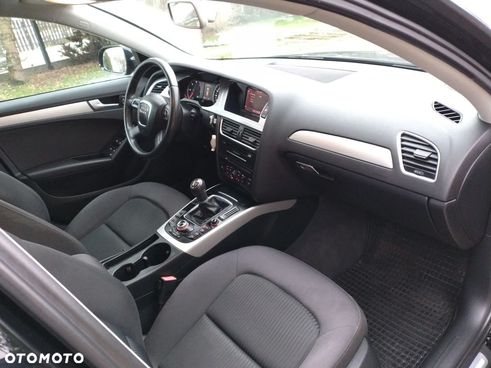 Audi A4 Avant 2.0 TDI DPF Attraction - 9