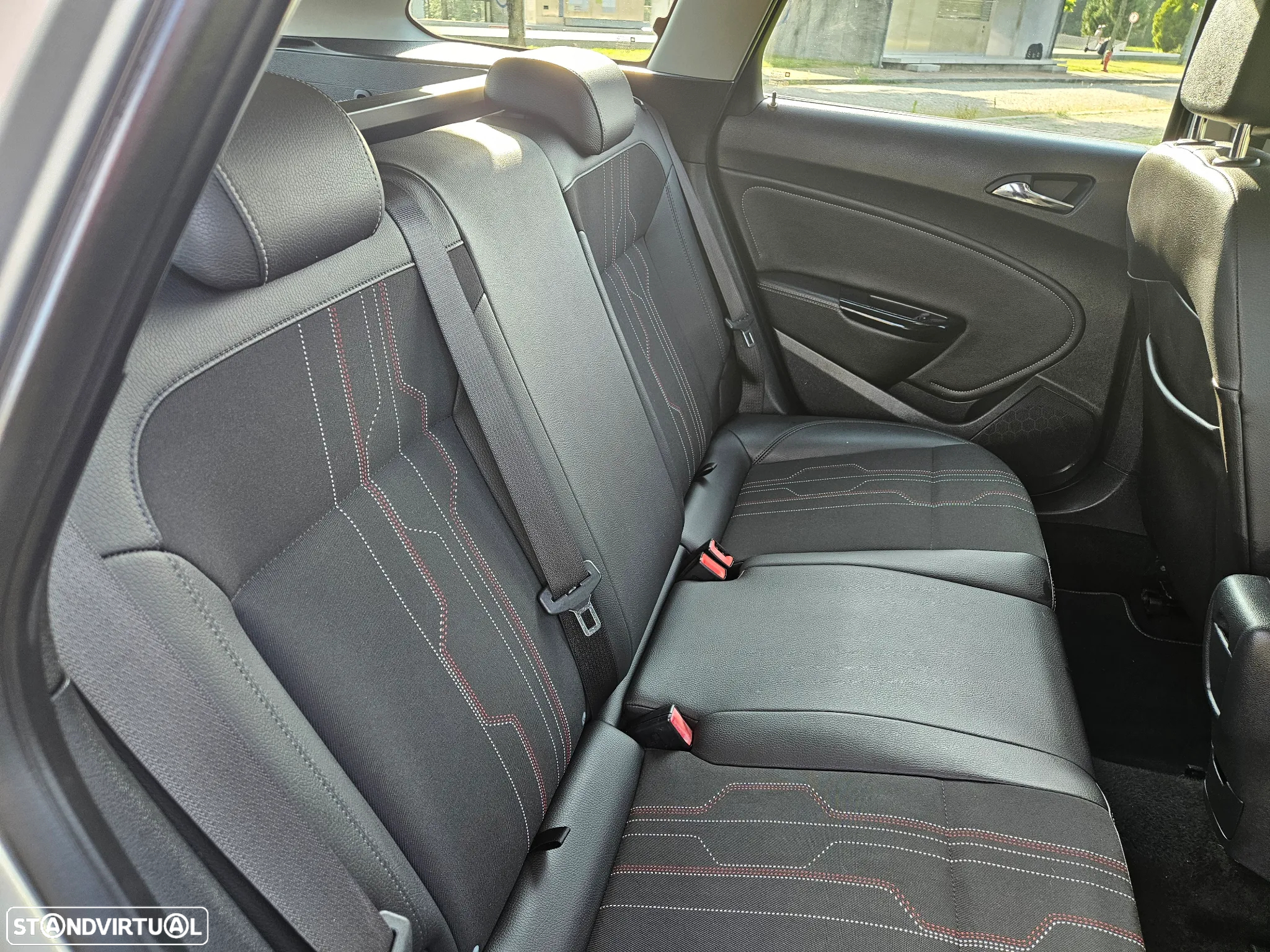 Opel Astra Sports Tourer 1.7 CDTi Executive S/S - 23