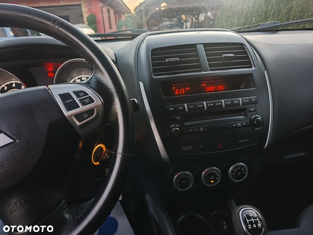 Mitsubishi ASX - 8