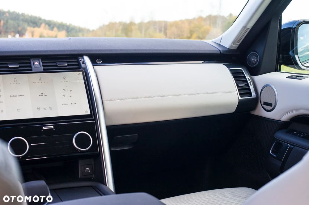 Land Rover Discovery 3.0 D300 mHEV R-Dynamic SE - 17