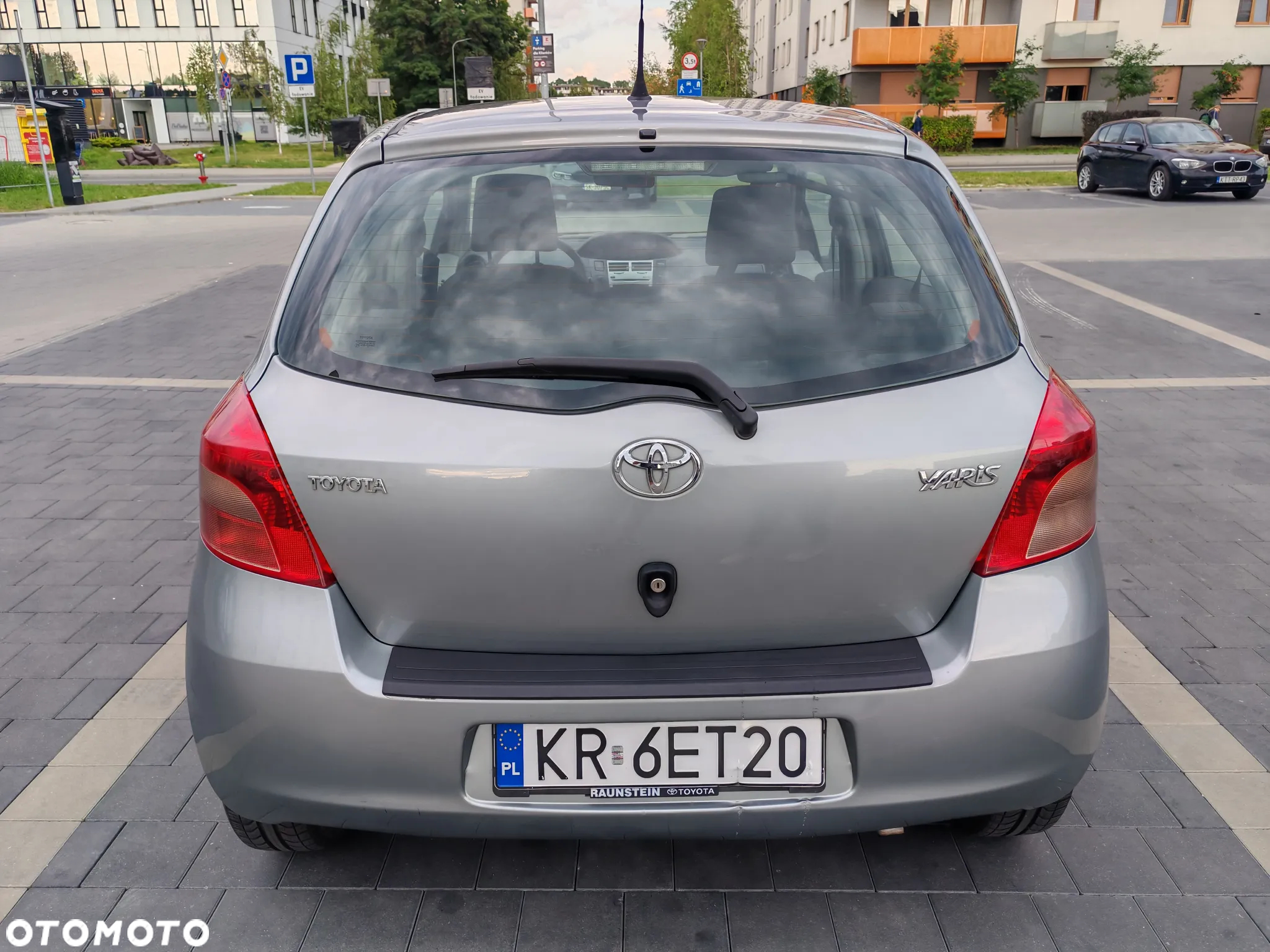 Toyota Yaris 1.3 VVT-i Cool - 3