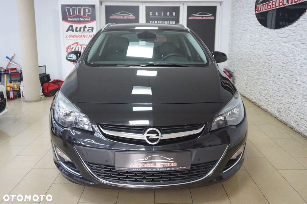 Opel Astra 1.4 Turbo Cosmo - 2