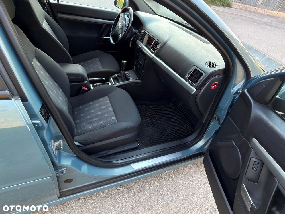 Opel Vectra 1.8 Essentia - 14