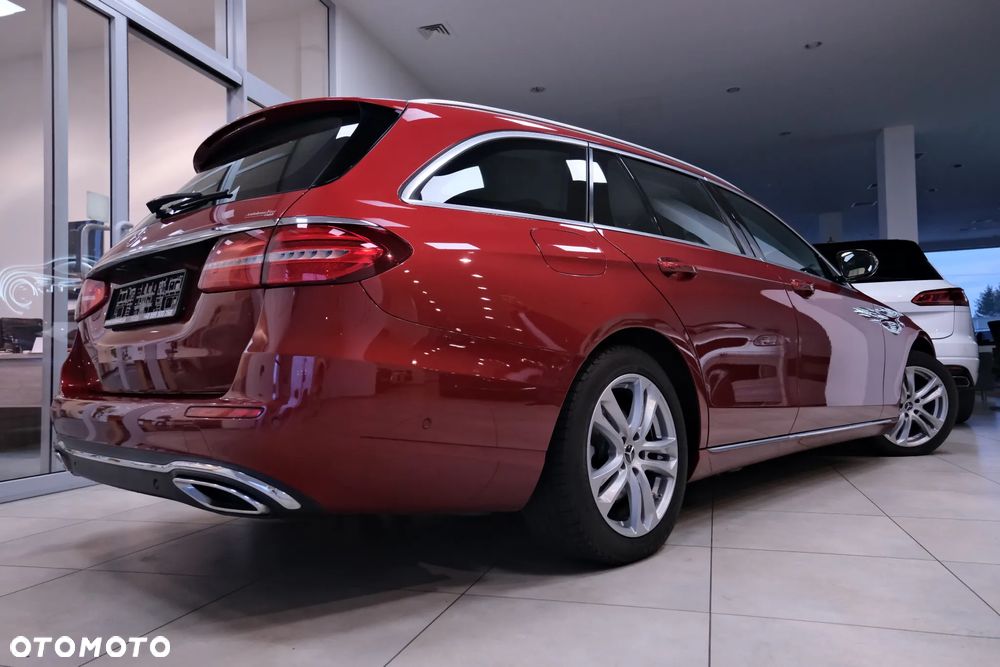 Mercedes-Benz Klasa E 220 d 4Matic 9G-TRONIC - 11