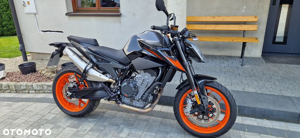 KTM Duke 790 - 4
