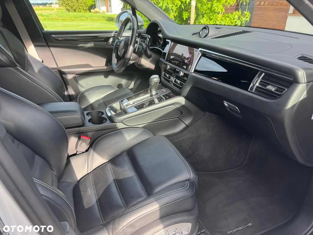 Porsche Macan - 16