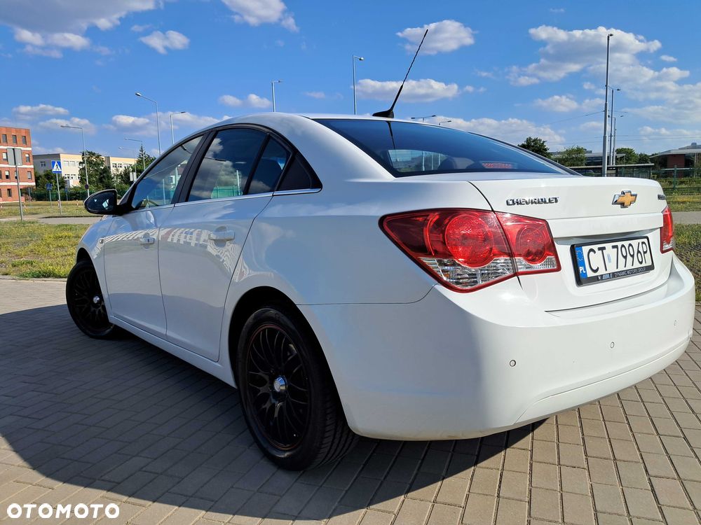 Chevrolet Cruze - 4