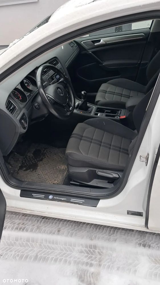 Volkswagen Golf - 16