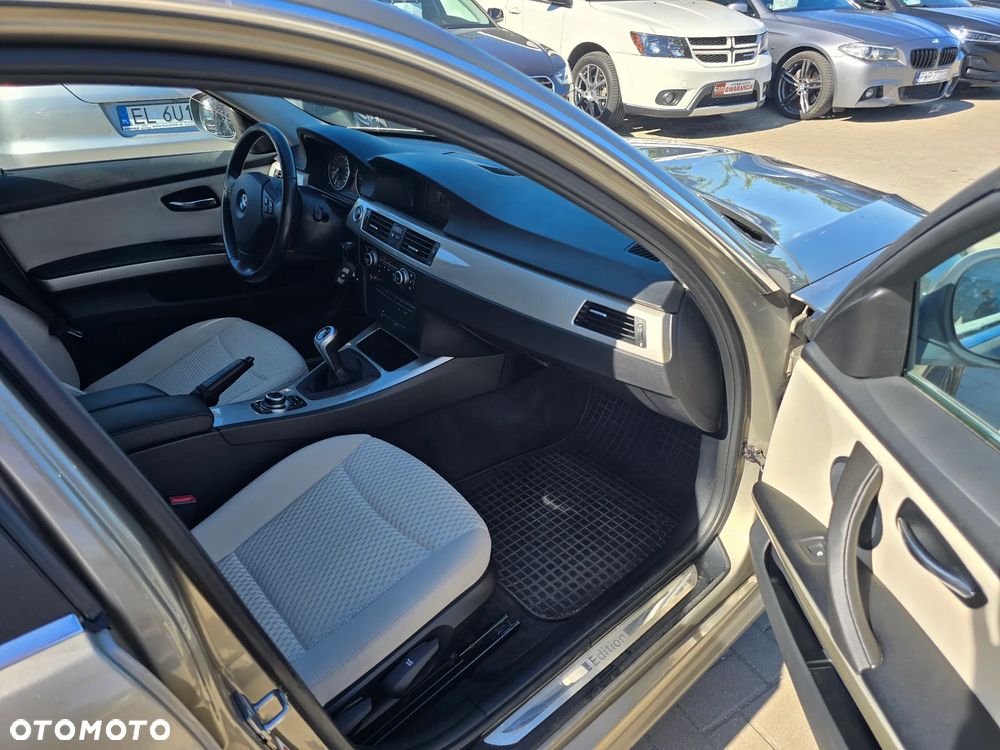 BMW Seria 3 - 12