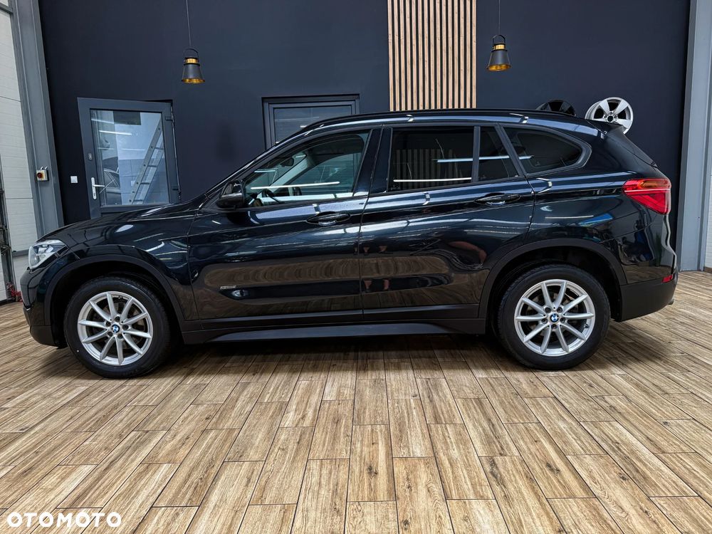 BMW X1 sDrive18d - 11