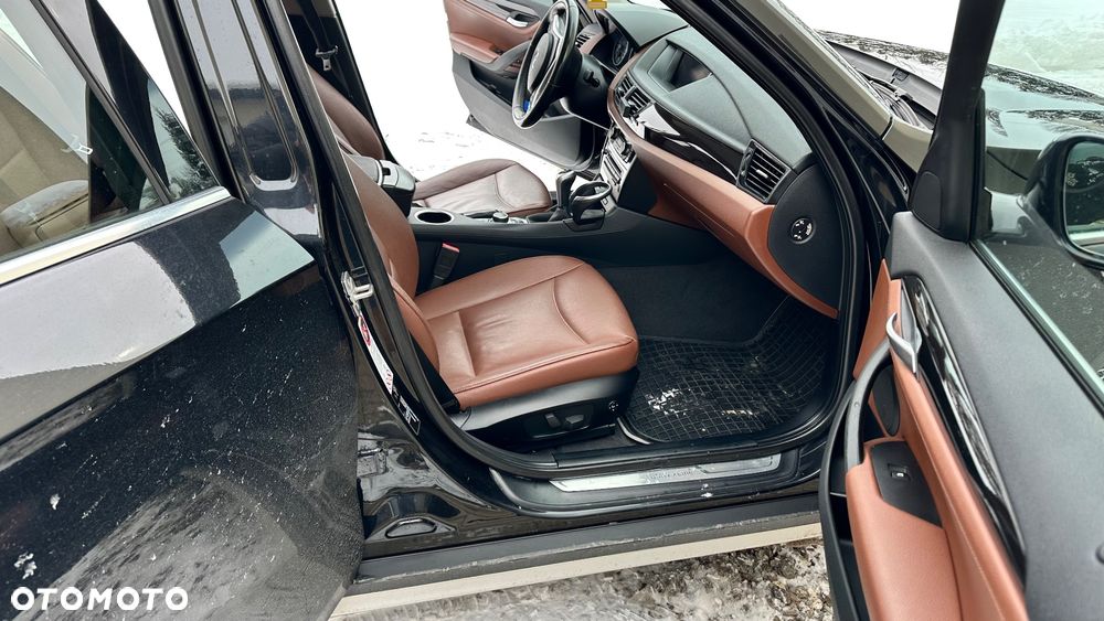 BMW X1 sDrive18d - 15