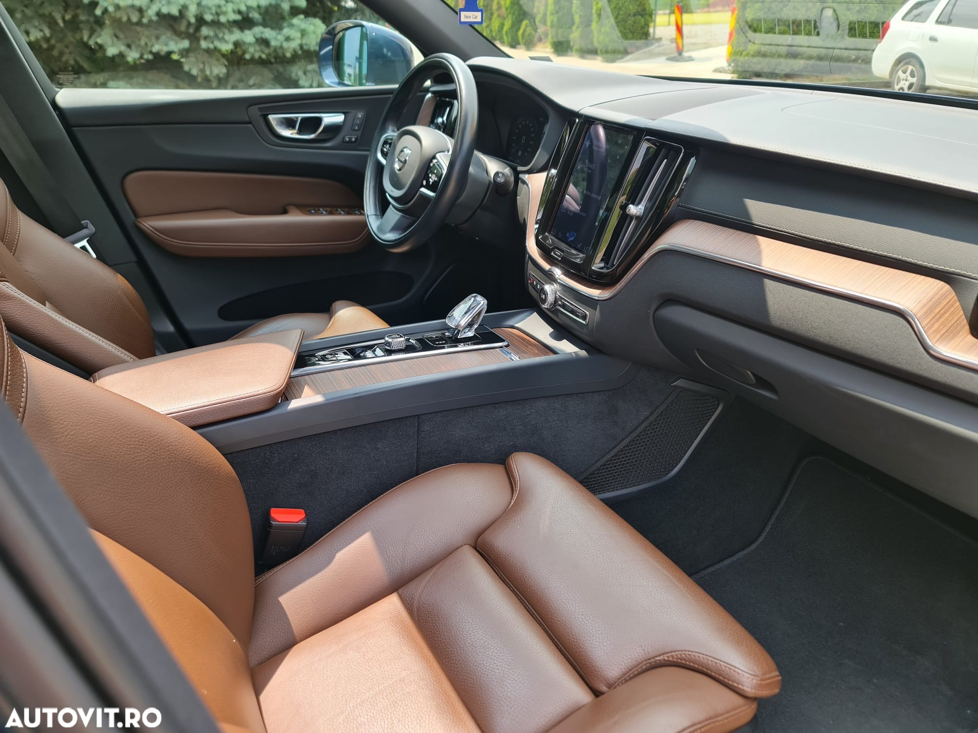 Volvo XC 60 B4 MHEV AT8 AWD Inscription - 12