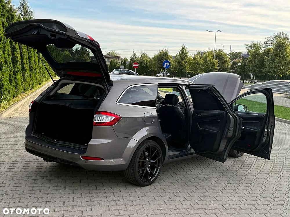 Ford Mondeo 1.6 TDCi Platinium X Plus (Titanium) - 39