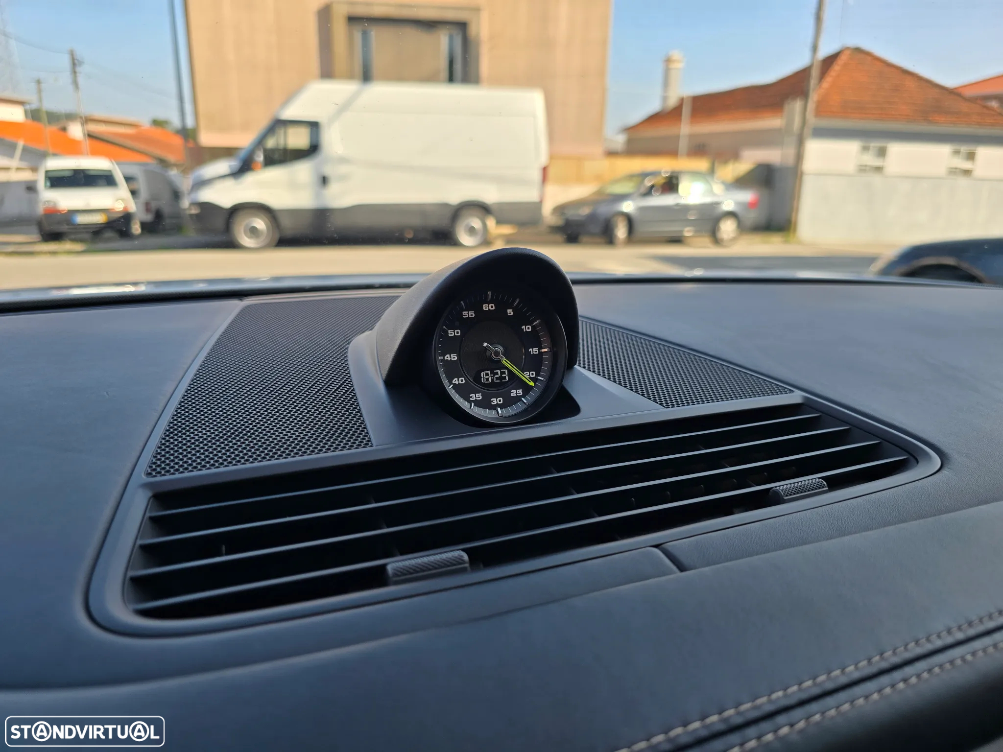Porsche Panamera Sport Turismo 4 E-Hybrid - 11