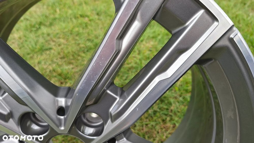 Felga Aluminiowa 17 BMW 1 F40 2 F44 5x112 ET 54 Styling 550M 8053523 - 3