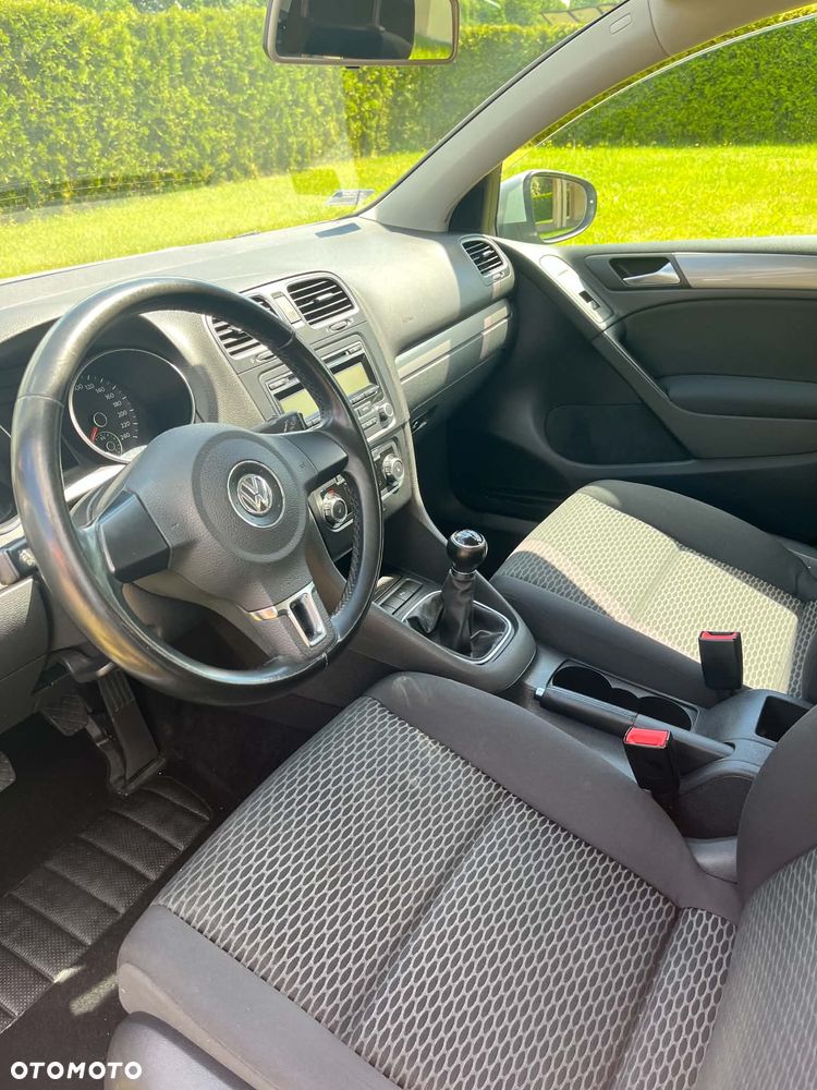 Volkswagen Golf 1.6 TDI Highline - 16