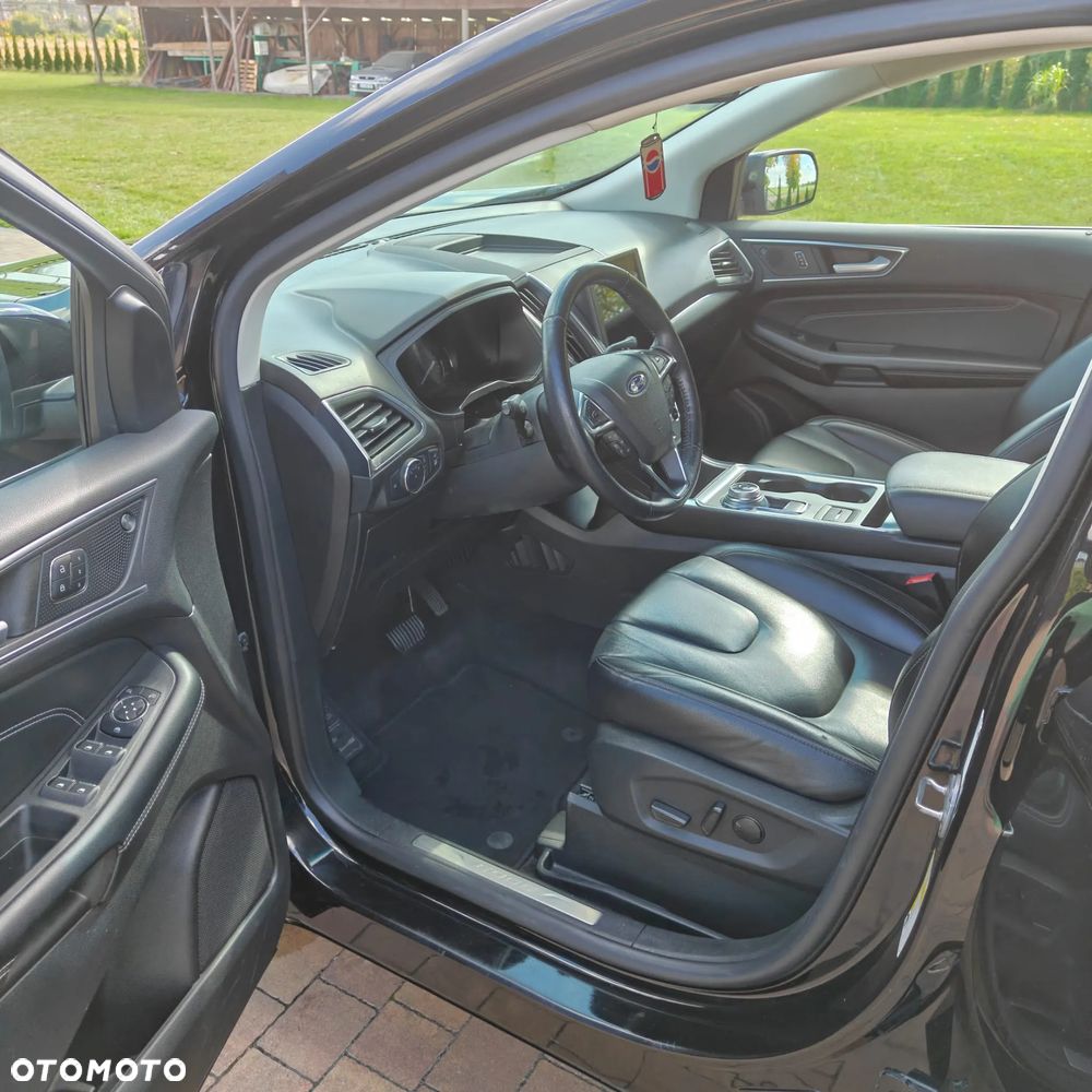 Ford Edge - 8