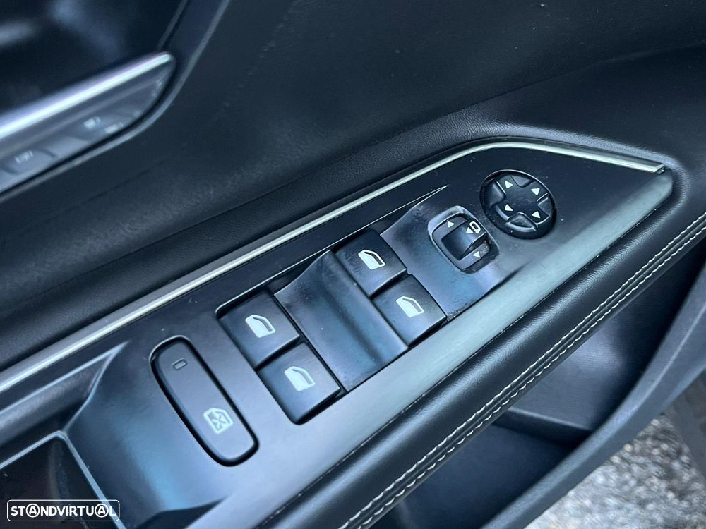 Peugeot 5008 1.5 BlueHDi Allure - 20