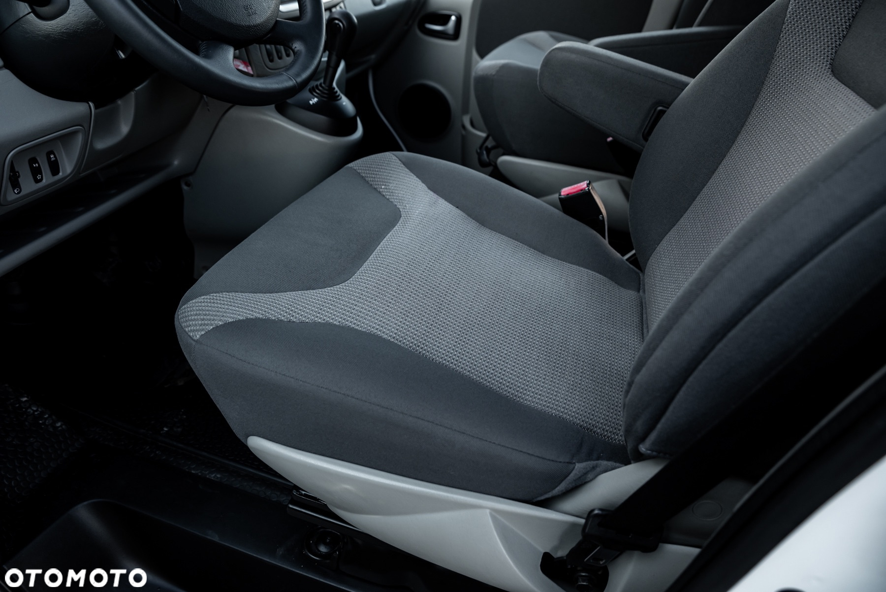 Opel Vivaro 2.5 CDTI L2H1 (Tecshift) Easytronic Life - 19