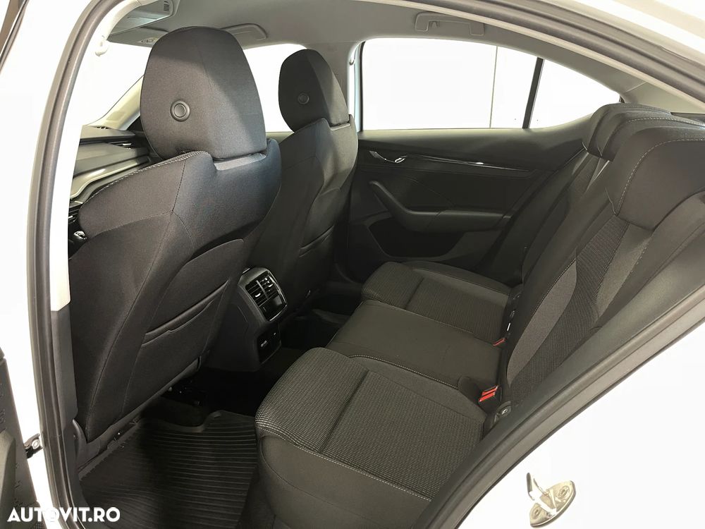 Skoda Octavia 2.0 TDI Ambition - 12