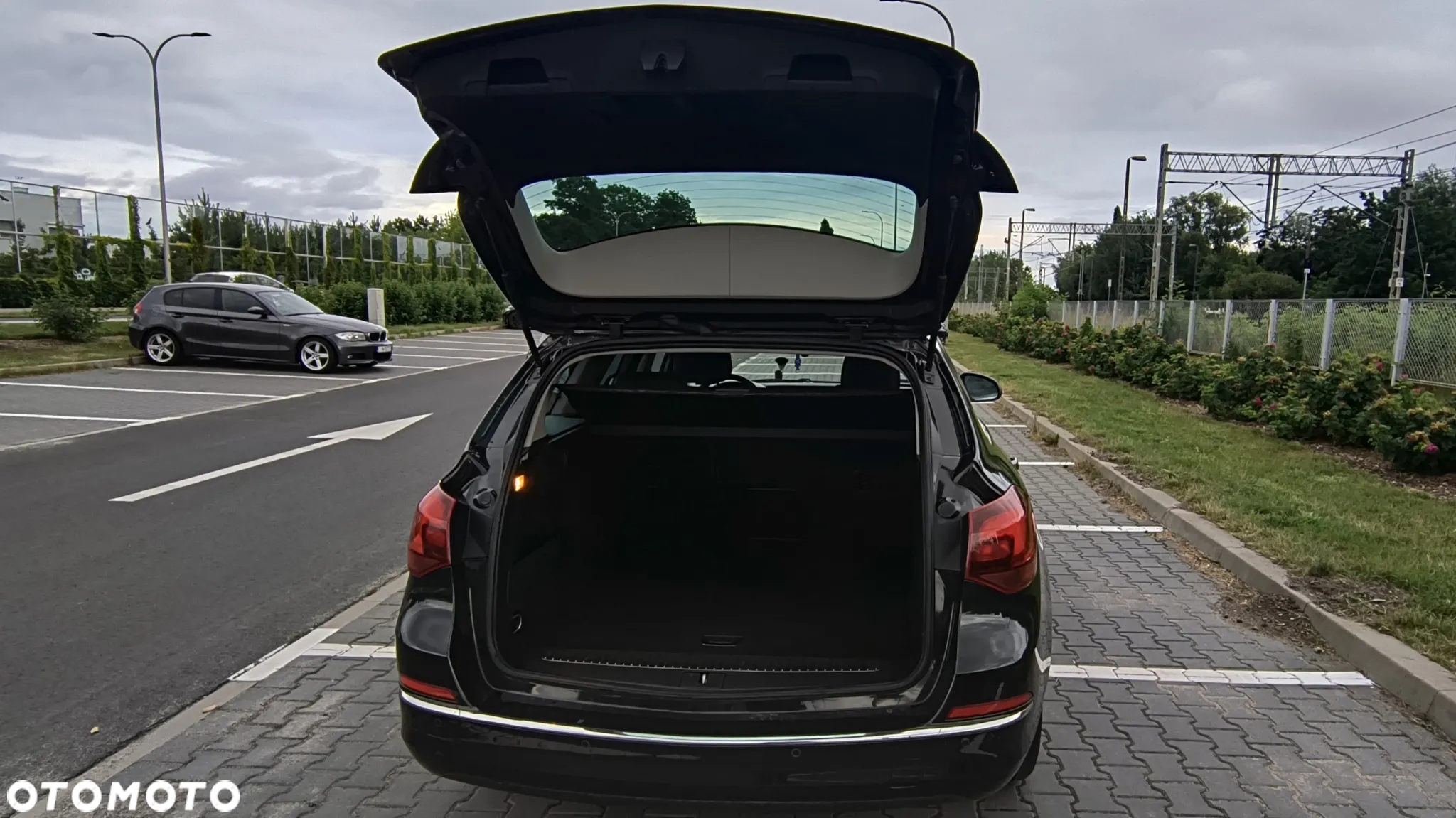 Opel Astra IV 1.6 CDTI Cosmo - 6