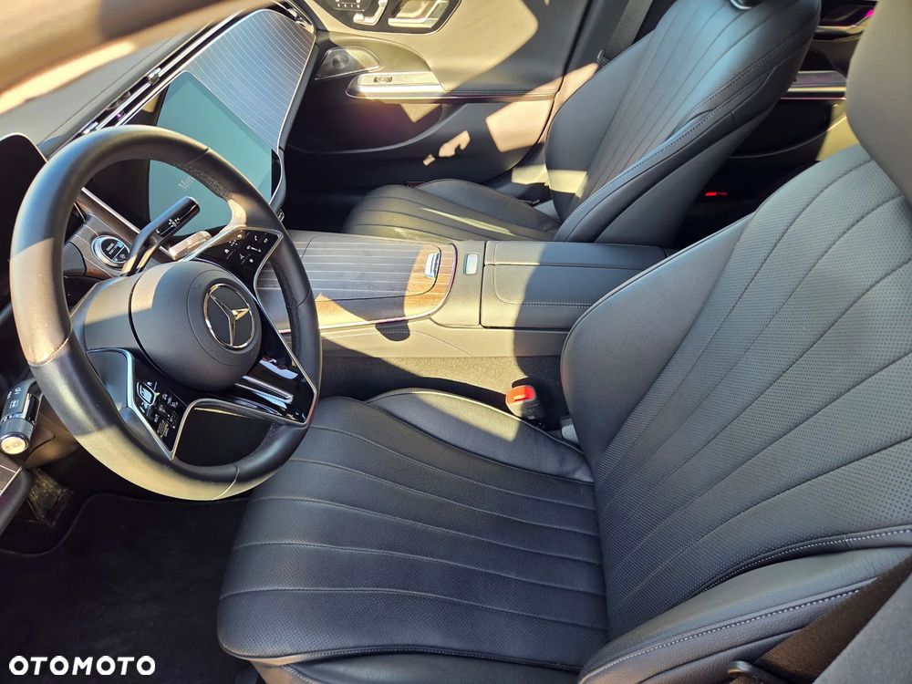 Mercedes-Benz Klasa E 220 d 9G-TRONIC - 21