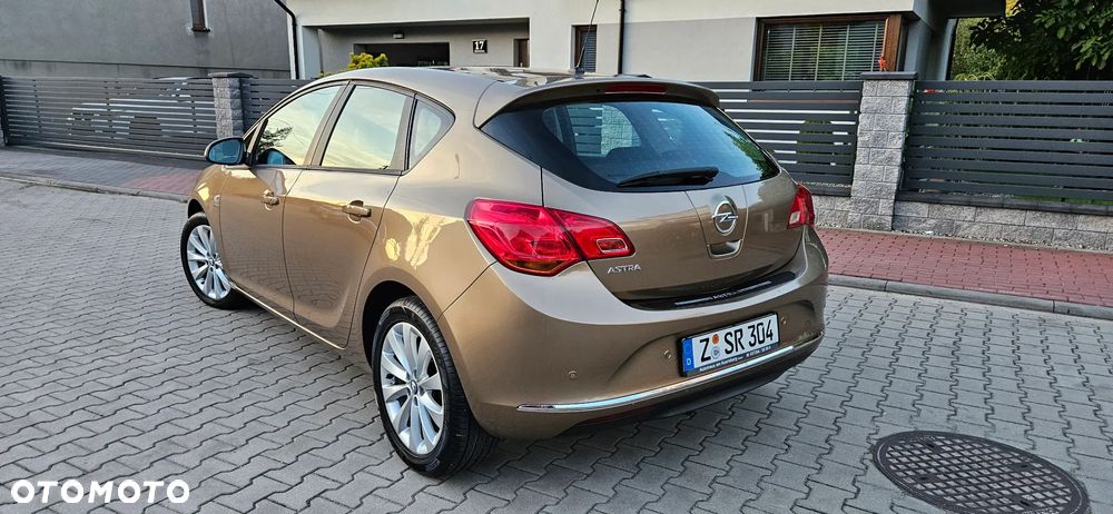 Opel Astra 1.4 Turbo - 5