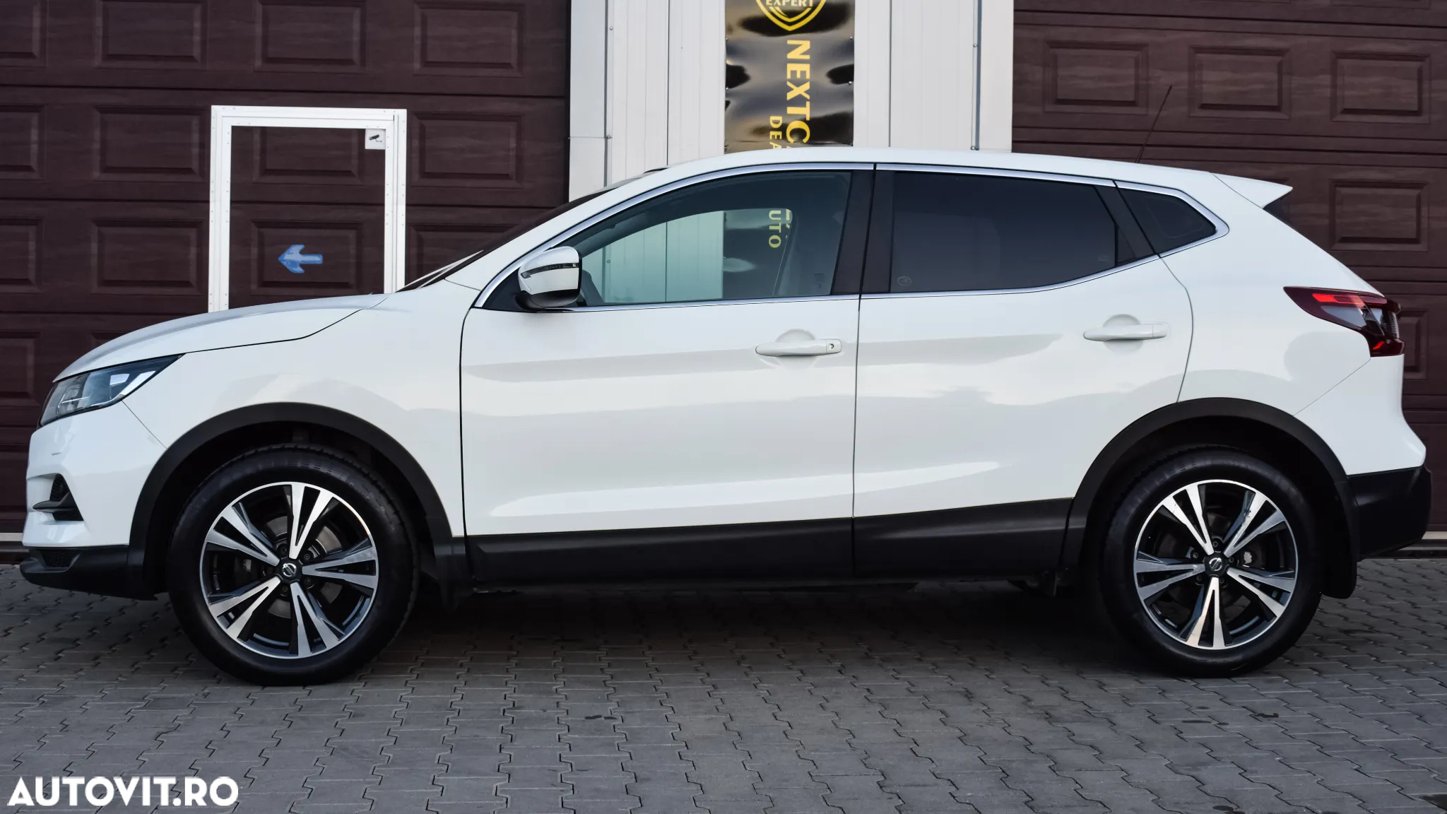 Nissan Qashqai 1.3 DIG-T VISIA - 3