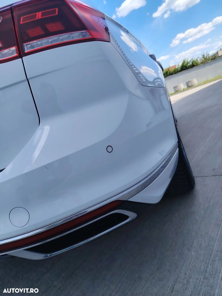 Volkswagen Passat 2.0 TDI DSG Highline - 9