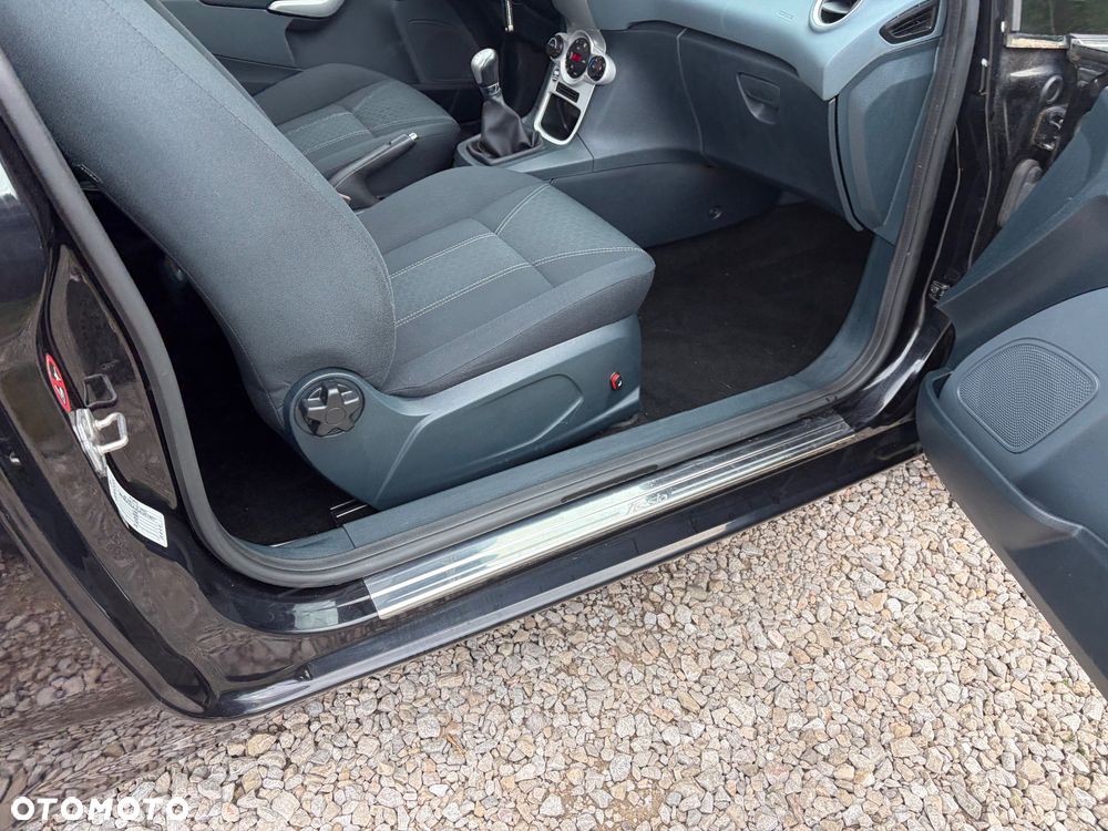 Ford Fiesta 1.25 Titanium - 31