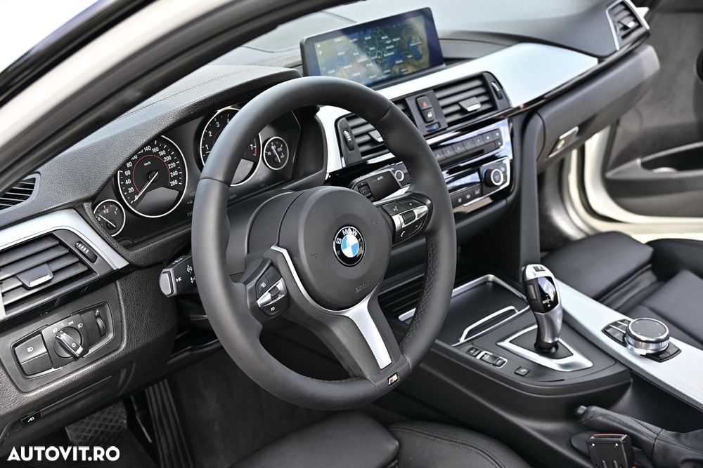 BMW Seria 3 330i xDrive Aut. M Sport - 15