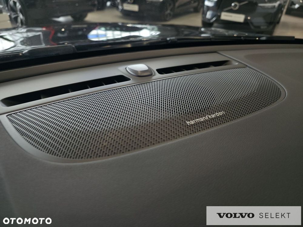 Volvo XC 40 - 24