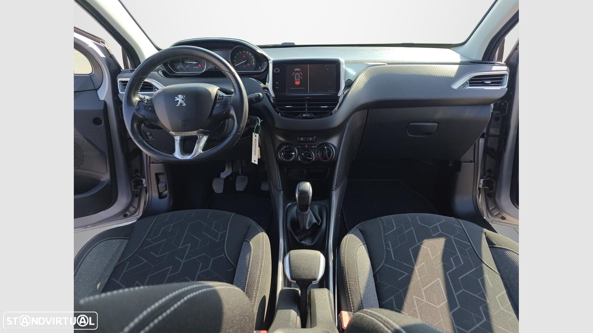 Peugeot 2008 1.2 PureTech Active - 16