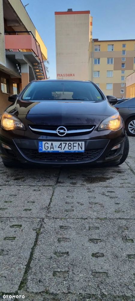Opel Astra IV 1.6 CDTI Cosmo - 2