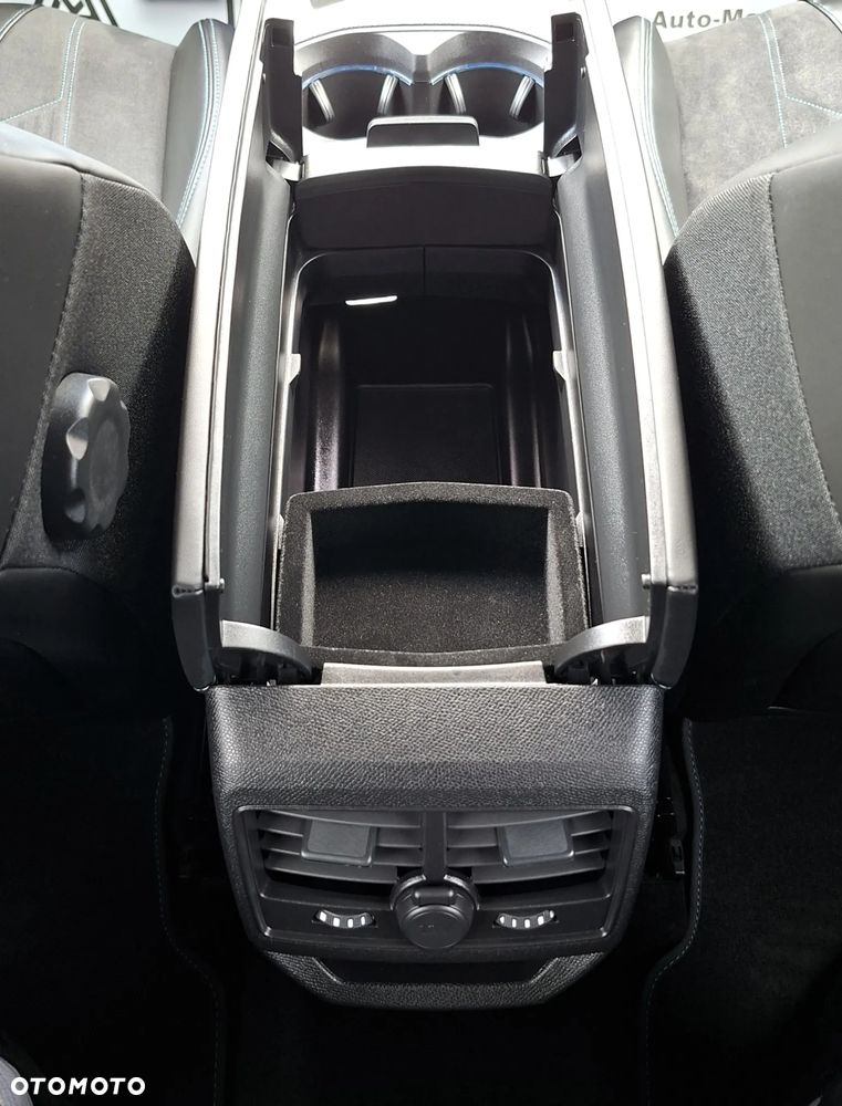 Peugeot 3008 PureTech 130 Stop & Start GPF EAT8 Roadtrip - 28