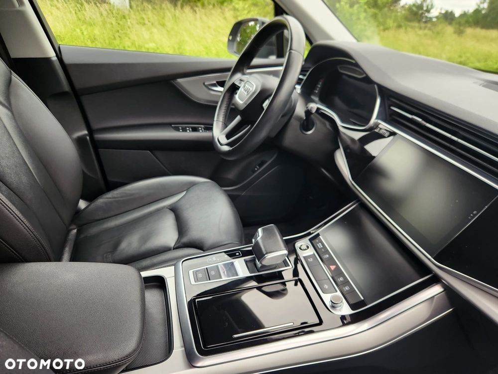 Audi Q7 - 10