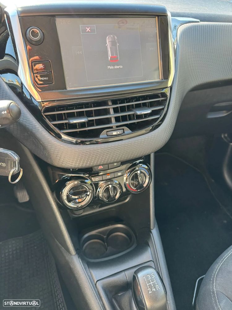Peugeot 208 1.2 PureTech Active - 6