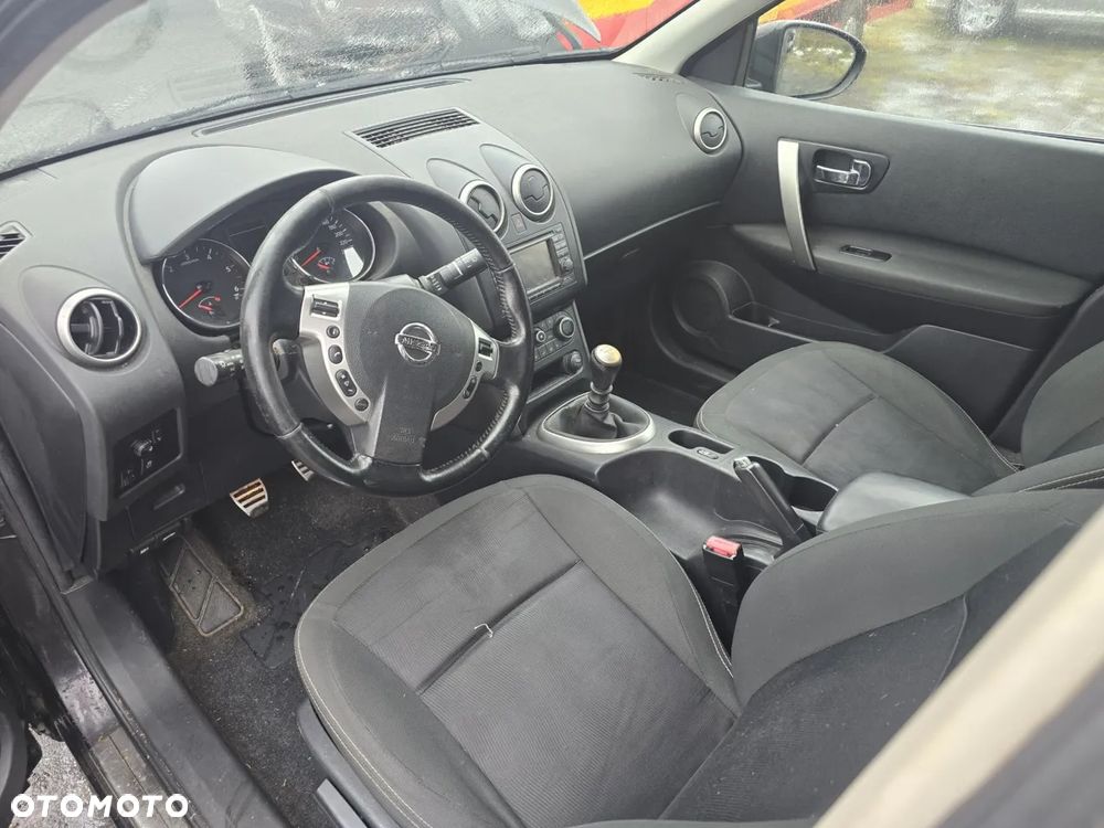 Nissan Qashqai 1.5 dCi DPF 360 - 16