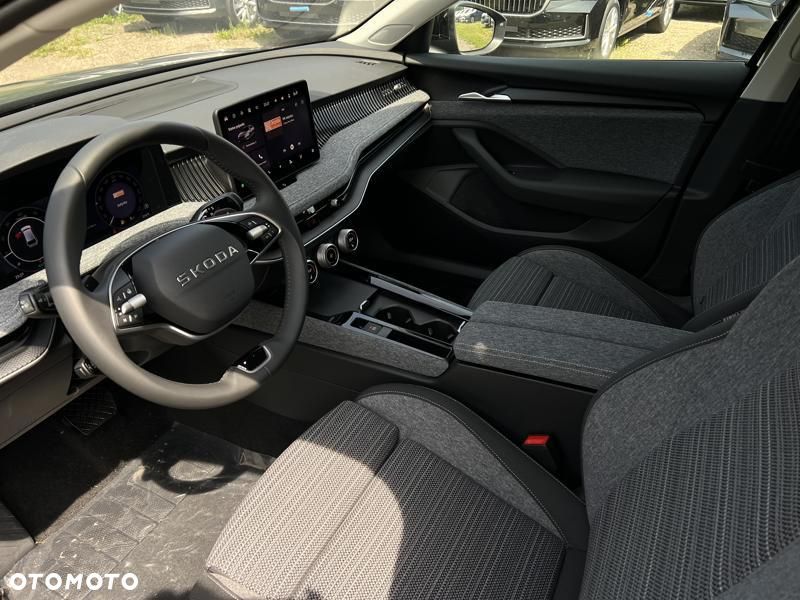 Skoda Superb 1.5 TSI mHEV Selection DSG - 5