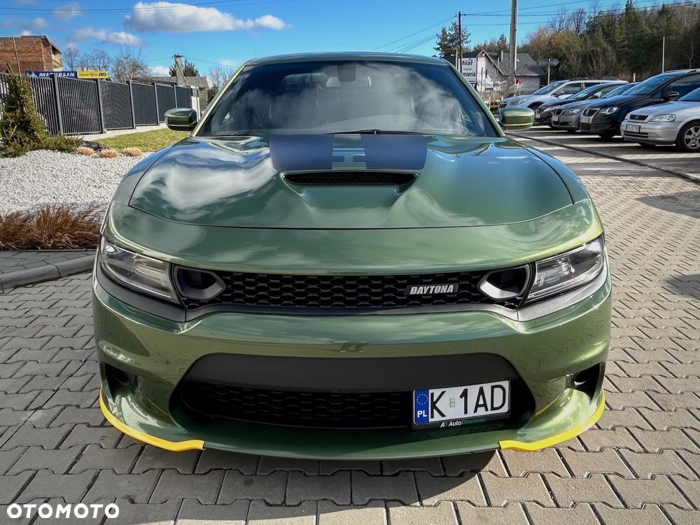 Dodge Charger 6.4 Scat Pack - 12