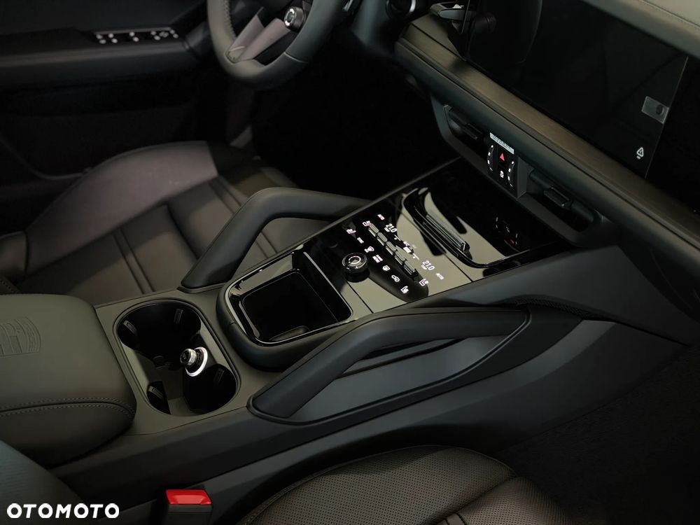 Porsche Cayenne E-Hybrid PHEV Black Edition - 35