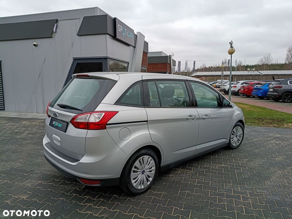 Ford Grand C-MAX - 5