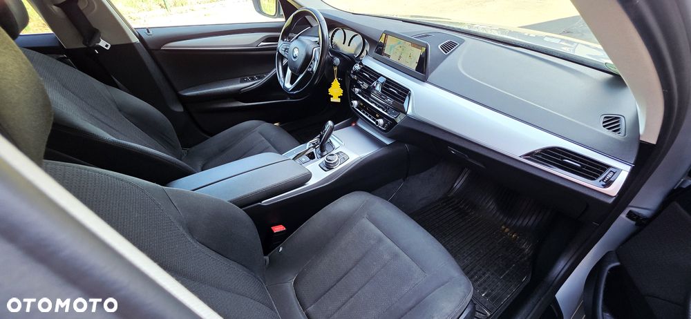 BMW Seria 5 520d M Sport Edition - 7