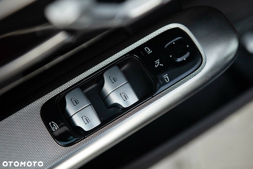 Mercedes-Benz GLC - 19